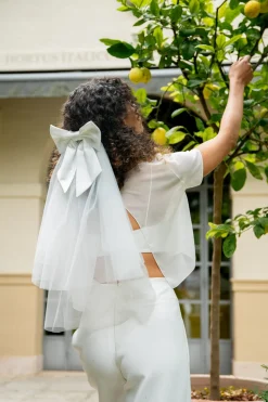 Brautschleier aus Softtüll mit Schleifen-Detail | The Perfect Bridal Company