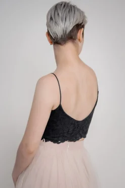 Gemustertes Spitzentop – Norine Cropped Black noni