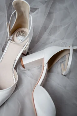Satin-Brautschuhe in Ivory – Liberty | The Perfect Bridal Company